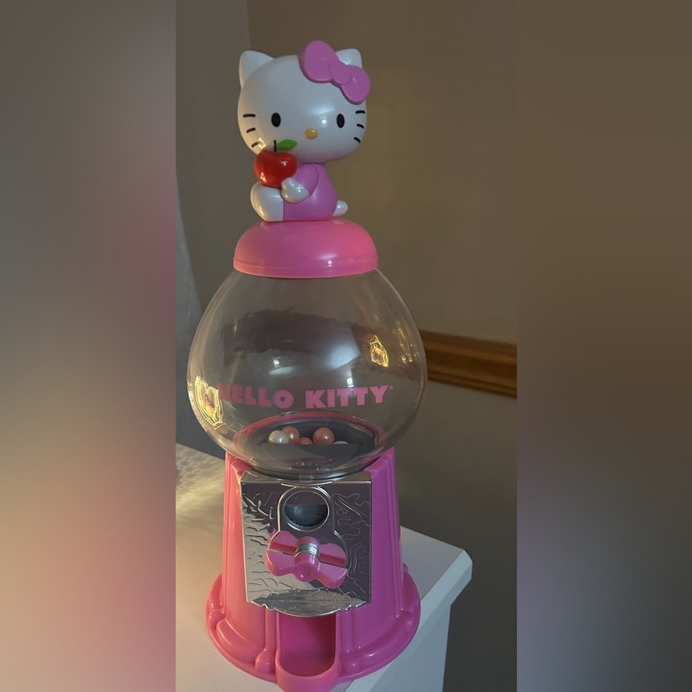 Hello Kitty Pink Gumball Machine